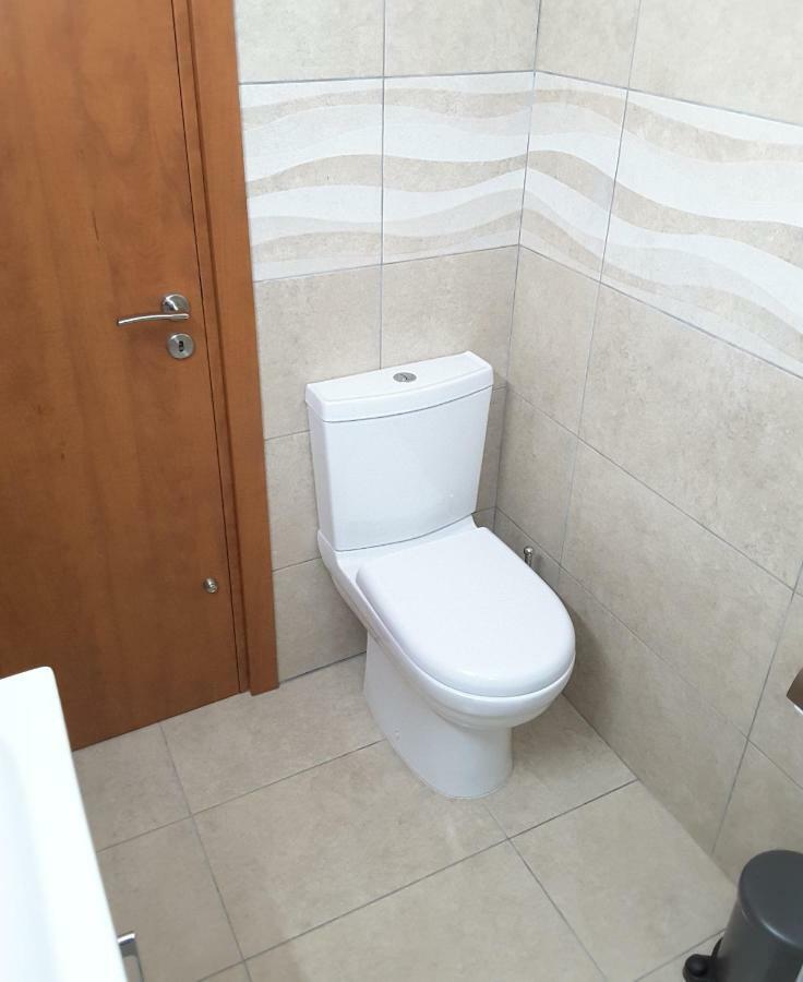 Seaside Luxury Apartment Lighthouse 47 Paphos Extérieur photo