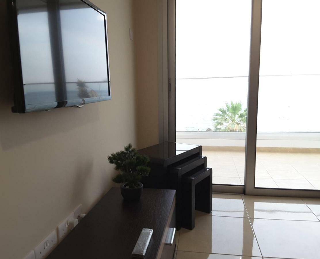 Seaside Luxury Apartment Lighthouse 47 Paphos Extérieur photo
