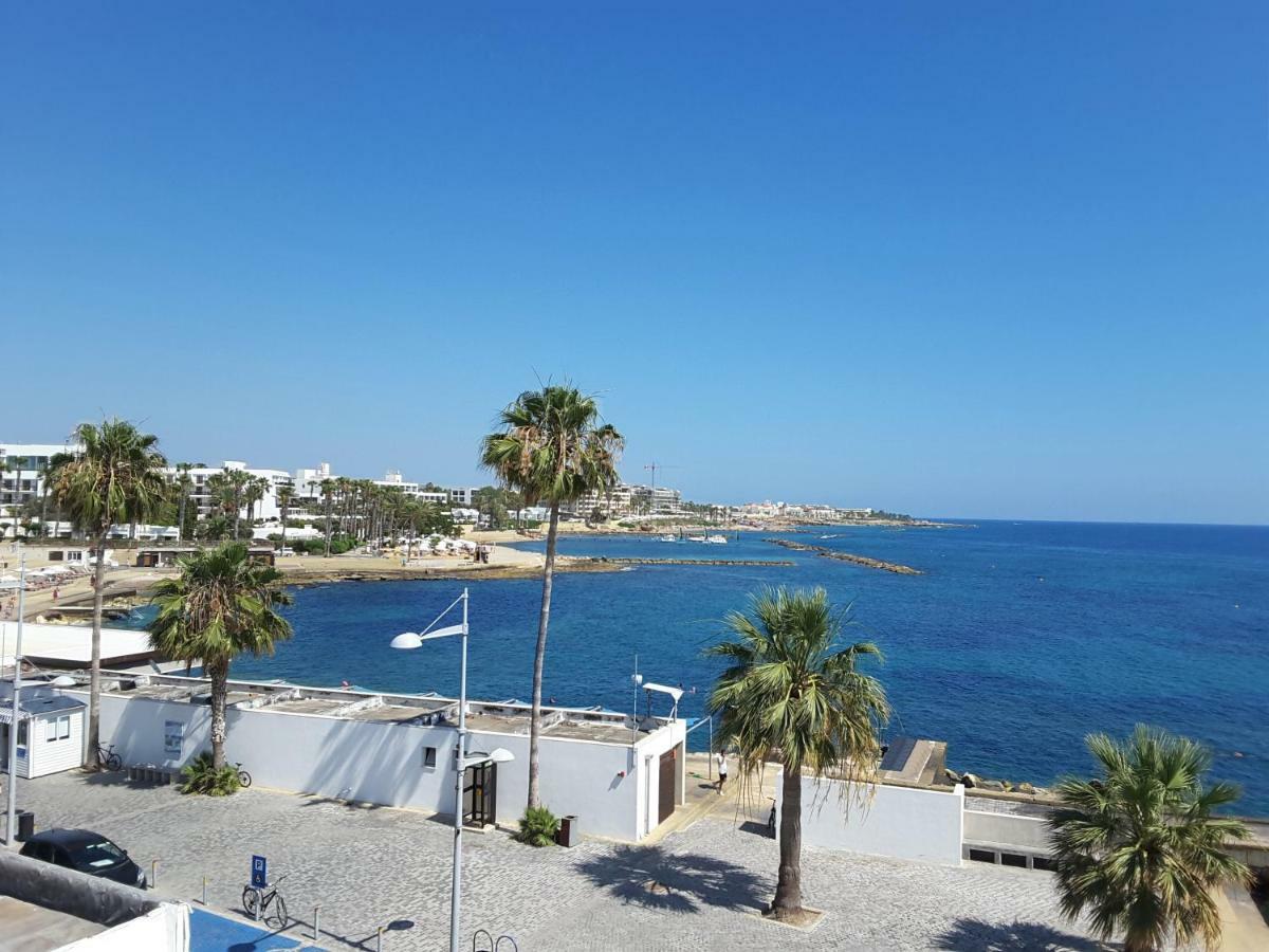 Seaside Luxury Apartment Lighthouse 47 Paphos Extérieur photo